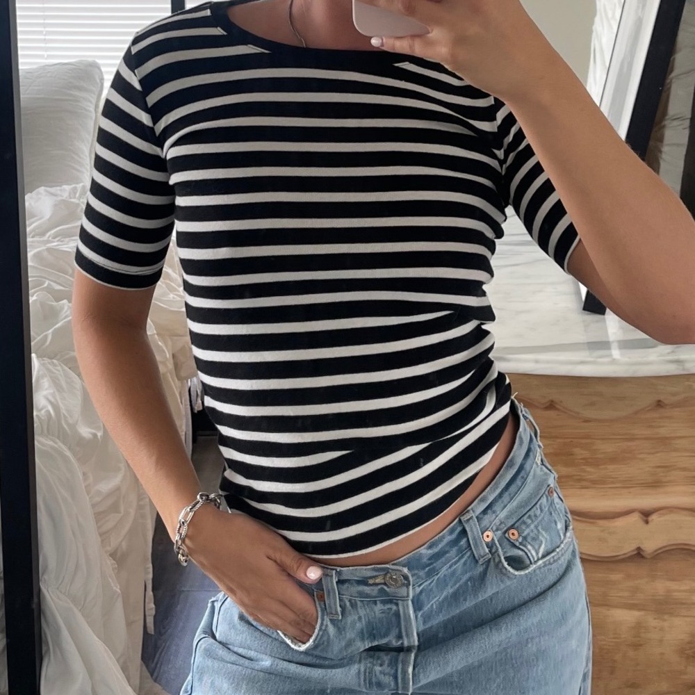 Gap Black‎ and White Striped Stretch Cotton Modern Tee Size XS